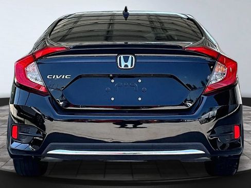 Used 2019 Honda Civic EX image 5