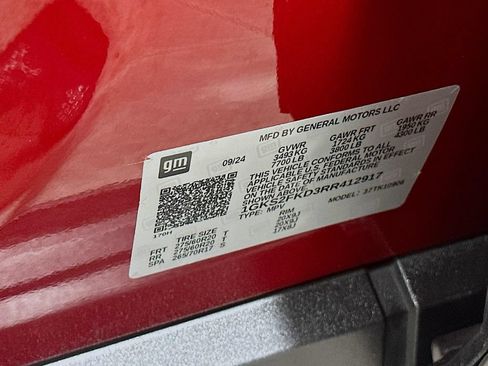 Used 2024 GMC Yukon XL SLE AWD/4WD image 32