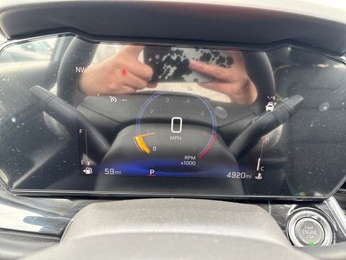 Used 2025 Chevrolet Trax ACTIV FWD image 13