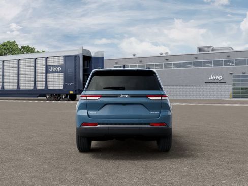 New 2026 Jeep Grand Cherokee Limited AWD/4WD image 7