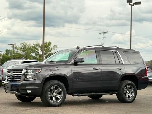 Used 2017 Chevrolet Tahoe LT w/ Luxury Package AWD/4WD image 31