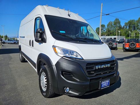 Used 2024 RAM ProMaster 2500 w/ Convenience Group FWD image 7