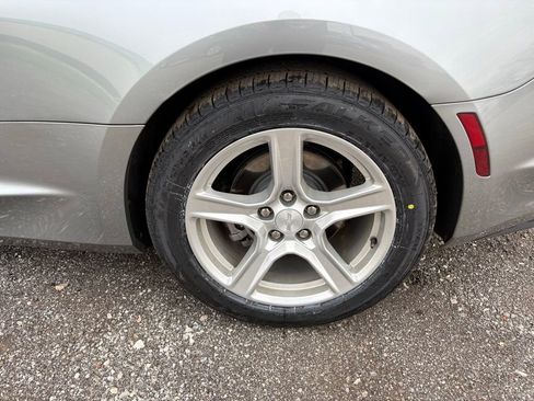 Used 2023 Chevrolet Camaro LT RWD image 18