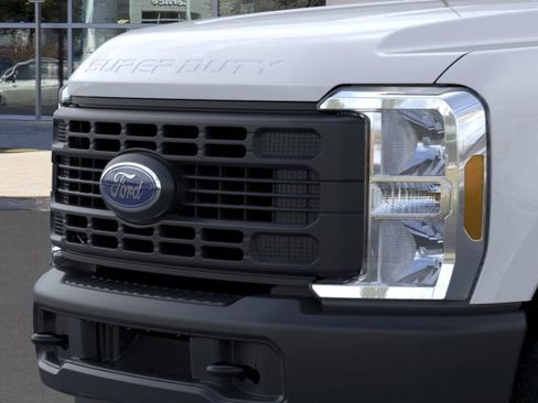 New 2026 Ford F250 XL image 18