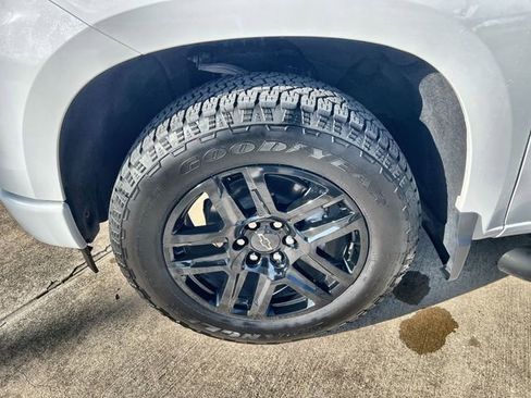 Certified 2026 Chevrolet Silverado 1500 RST w/ RST Select Package RWD image 32