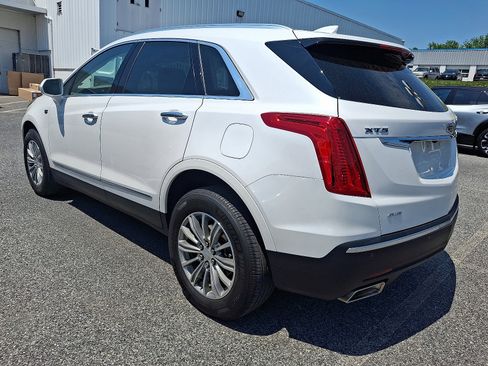 Certified 2017 Cadillac XT5 Luxury w/ Driver Awareness Package AWD/4WD image 4