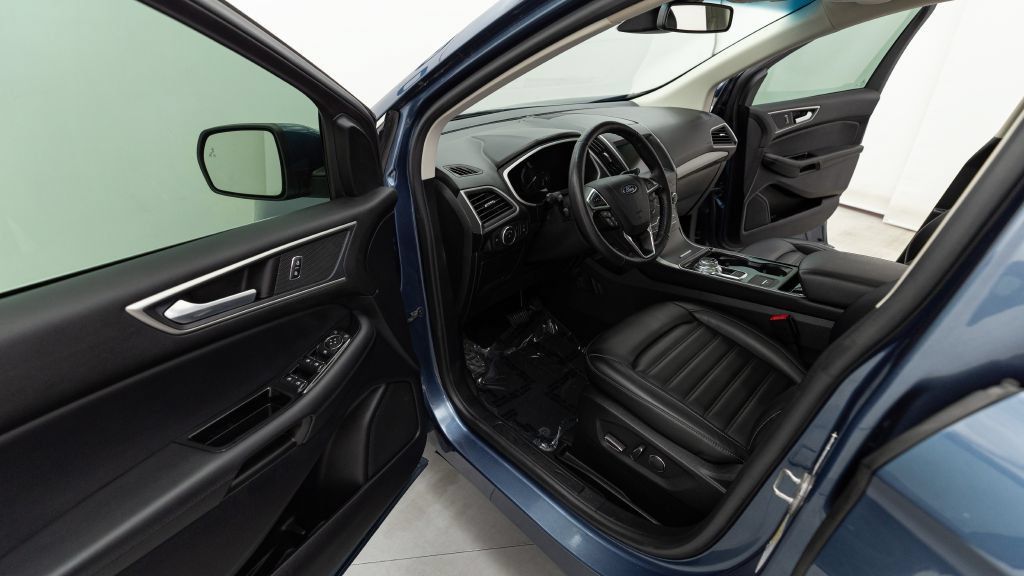 Used 2019 Ford Edge SEL w/ Equipment Group 201A AWD/4WD image 27