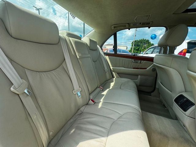 Used 2004 Lexus LS 430 RWD image 16