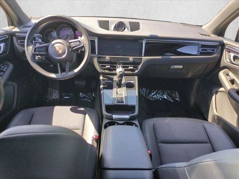 Used 2024 Porsche Macan Turbo AWD/4WD image 19