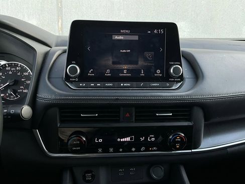 Used 2025 Nissan Rogue SV image 27