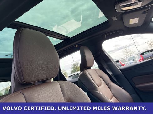 Certified 2023 Volvo XC60 B5 Plus w/ Protection Package Premier image 15