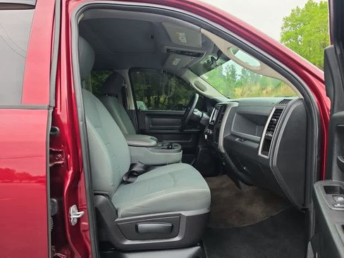 Used 2017 RAM 1500 Express w/ Express Value Package RWD image 22