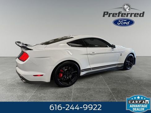 Used 2021 Ford Mustang Shelby GT500 w/ Technology Package image 17