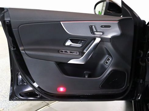 Certified 2025 Mercedes-Benz CLA 250 4MATIC image 17