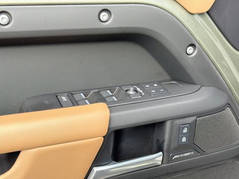 Used 2025 Land Rover Defender 110 S AWD/4WD image 23