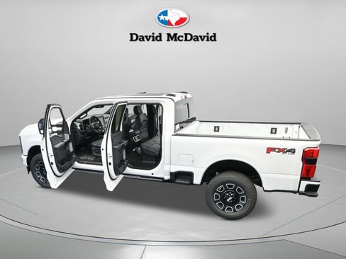 Used 2026 Ford F250 Platinum AWD/4WD image 30