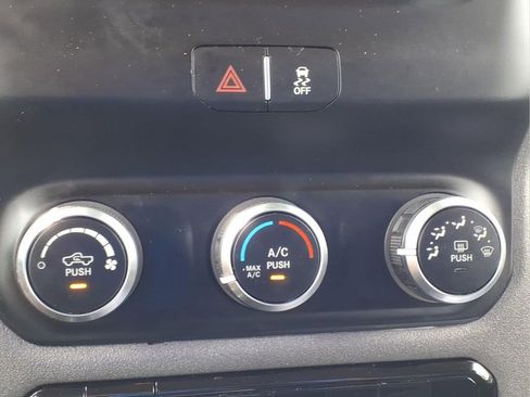 Used 2019 RAM 4500 Tradesman w/ Safety Group image 22