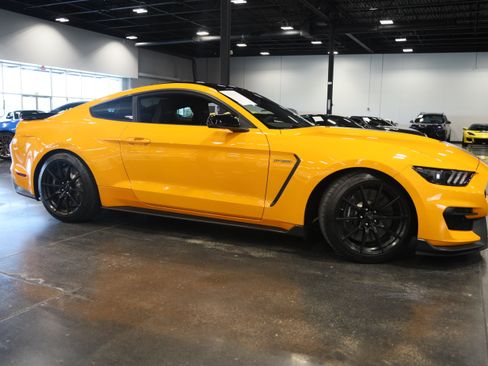 Used 2018 Ford Mustang Shelby GT350 w/ Electronics Package RWD image 8
