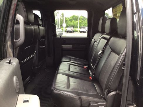 Used 2014 Ford F250 Lariat w/ Chrome Package AWD/4WD image 32