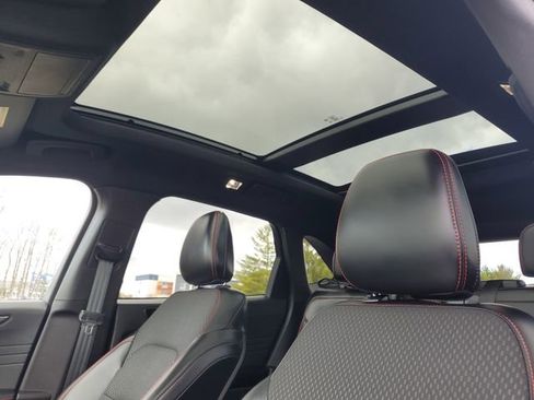 Certified 2024 Ford Escape ST-Line w/ Tech Pack #1 image 10