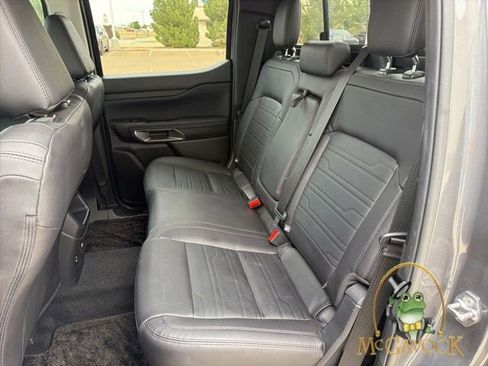 Used 2025 Ford Ranger Lariat w/ Black Appearance Package AWD/4WD image 16