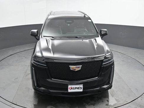Used 2023 Cadillac Escalade Sport w/ Touring Package AWD/4WD image 40