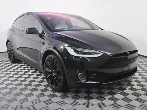 Used 2017 Tesla Model X 90D AWD/4WD image 9