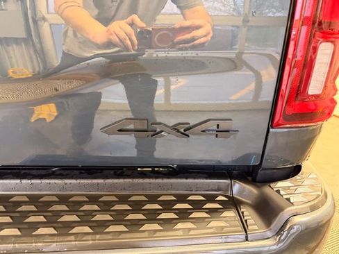 New 2026 RAM 2500 Big Horn AWD/4WD image 14