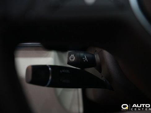 Used 2014 Mercedes-Benz E 250 E 250 Base BlueTEC® 4MATI image 23