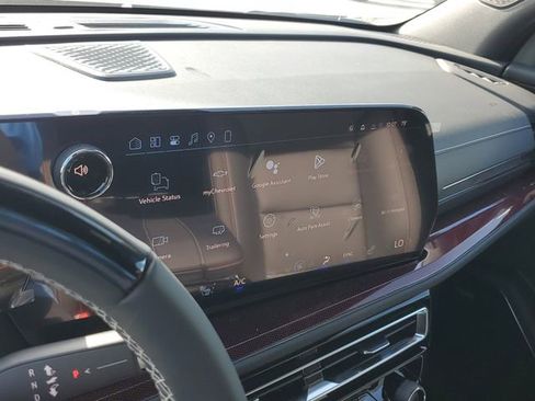 New 2026 Chevrolet Traverse Z71 w/ Enhanced Driving Package AWD/4WD image 23