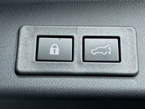 Certified 2025 Subaru Ascent Bronze Edition image 32