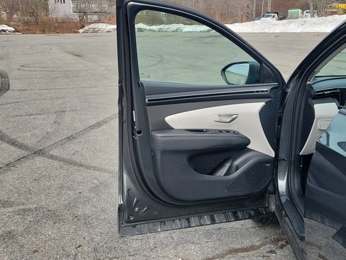 Used 2024 Hyundai Tucson Limited image 15