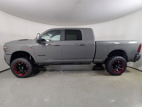 New 2026 RAM 2500 Laramie AWD/4WD image 4