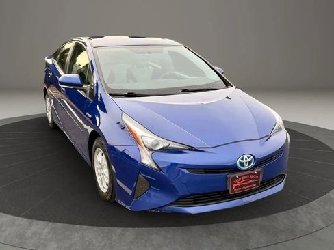 Used 2016 Toyota Prius Two image 3