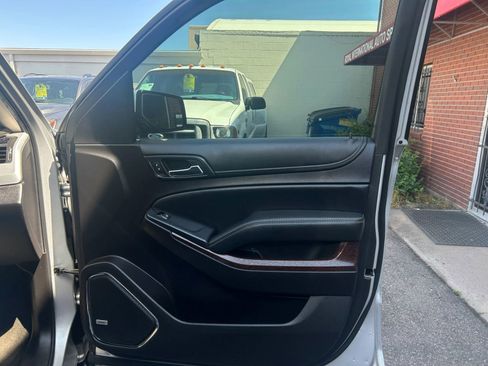 Used 2016 GMC Yukon XL SLT w/ Open Road Package image 50