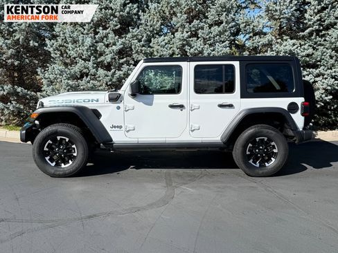 Used 2024 Jeep Wrangler Unlimited Rubicon 4xe image 4