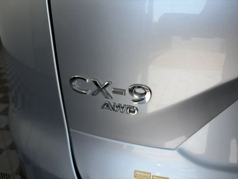 Used 2023 MAZDA CX-9 Touring Plus AWD/4WD image 17