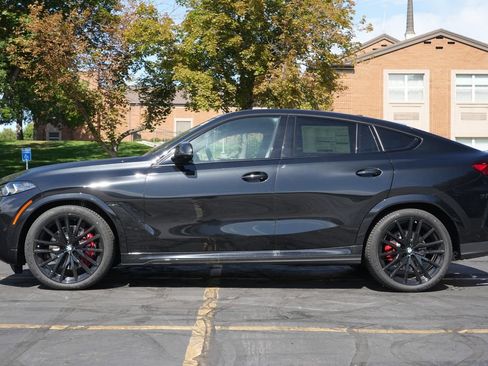New 2027 BMW X6 xDrive40i w/ Executive Package AWD/4WD image 2