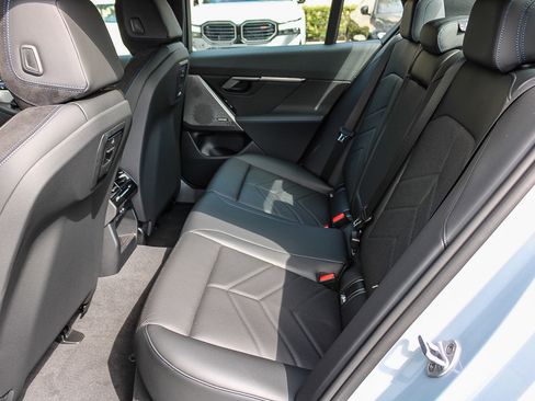 New 2026 BMW i5 eDrive40 w/ M Sport Package image 18