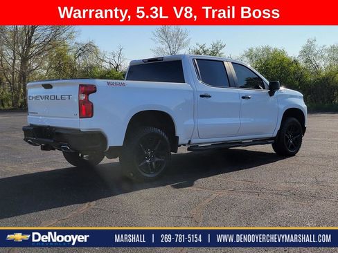 Used 2021 Chevrolet Silverado 1500 LT Trail Boss w/ Bed Protection Package AWD/4WD image 3