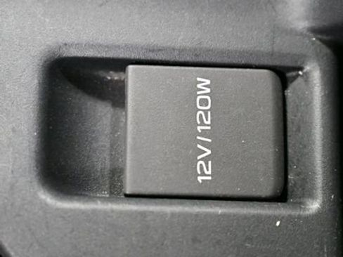 Used 2025 Subaru Forester Premium AWD/4WD image 28
