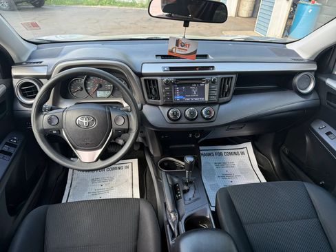 Used 2016 Toyota RAV4 LE AWD/4WD image 12
