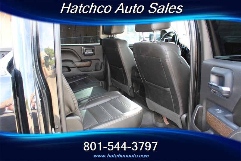 Used 2017 GMC Sierra 2500 Denali w/ Duramax Plus Package AWD/4WD image 17