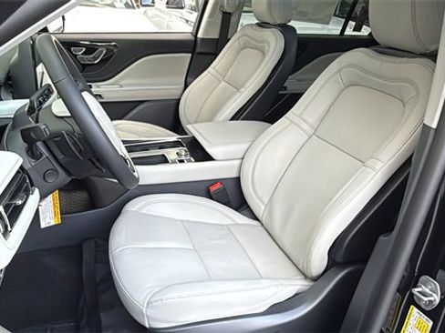 New 2026 Lincoln Aviator Reserve w/ Jet Appearance Package image 19