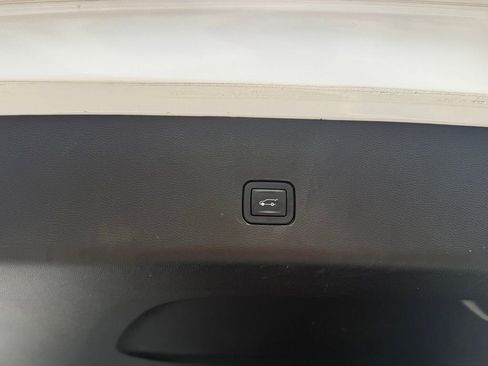 Used 2020 Chevrolet Traverse High Country AWD/4WD image 5