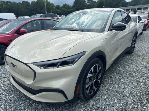 Used 2025 Ford Mustang Mach-E Select RWD image 1