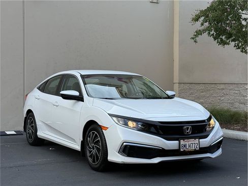 Used 2019 Honda Civic LX image 2