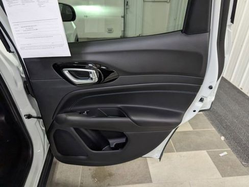 Used 2026 Jeep Compass Limited AWD/4WD image 24