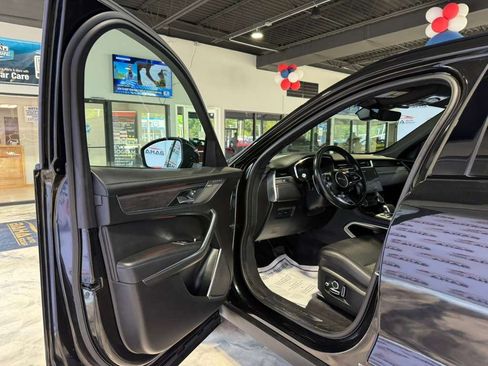 Used 2022 Jaguar F-PACE S AWD/4WD image 29