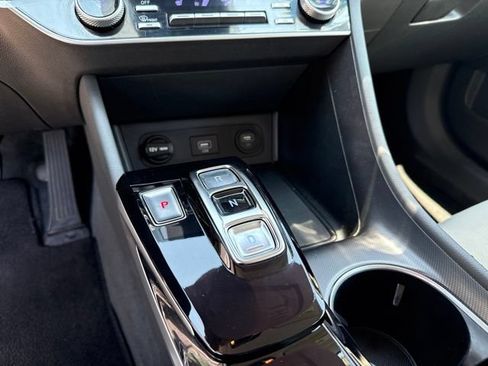Used 2023 Hyundai Sonata SEL FWD image 6
